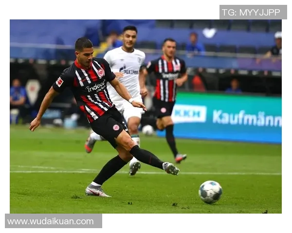 足球防具的选择与使用技巧解析助你提升场上表现与安全性